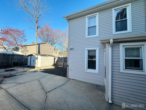 8 Clinton Street South River NJ 08882