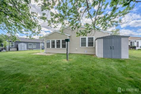 27 Bahamia Drive Toms River NJ 08757