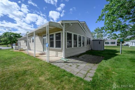 27 Bahamia Drive Toms River NJ 08757