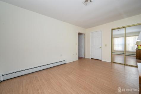 27 Bahamia Drive Toms River NJ 08757