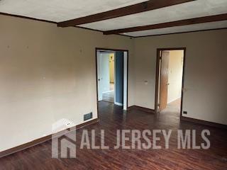 6 Gates Avenue East Brunswick NJ 08816