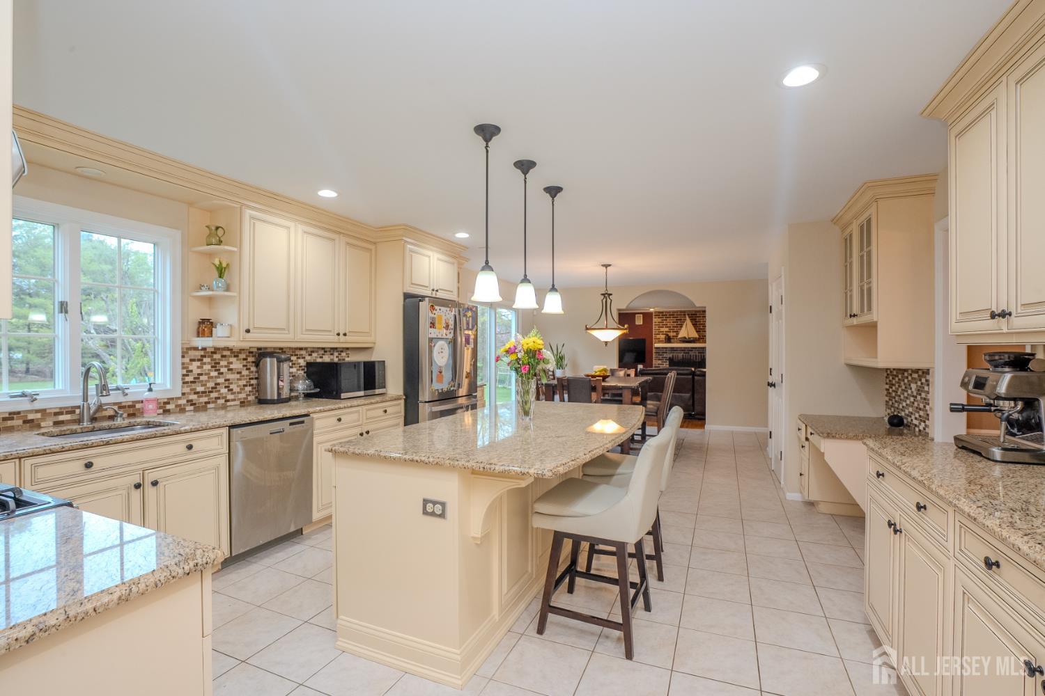 6 Bush Court West Windsor NJ 08550