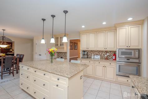 6 Bush Court West Windsor NJ 08550