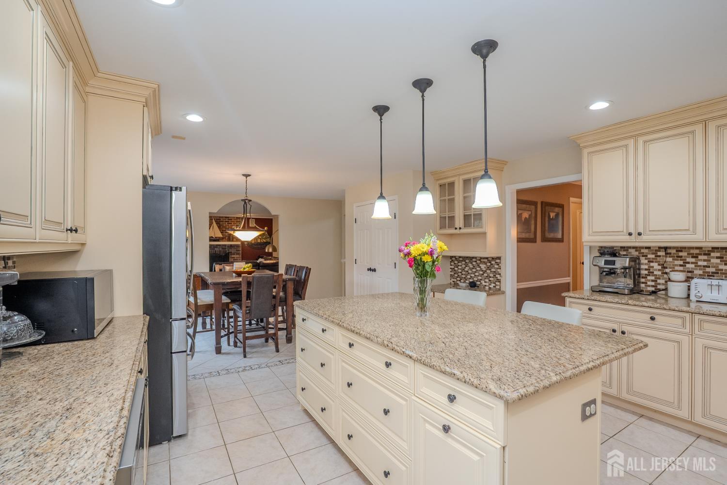 6 Bush Court West Windsor NJ 08550