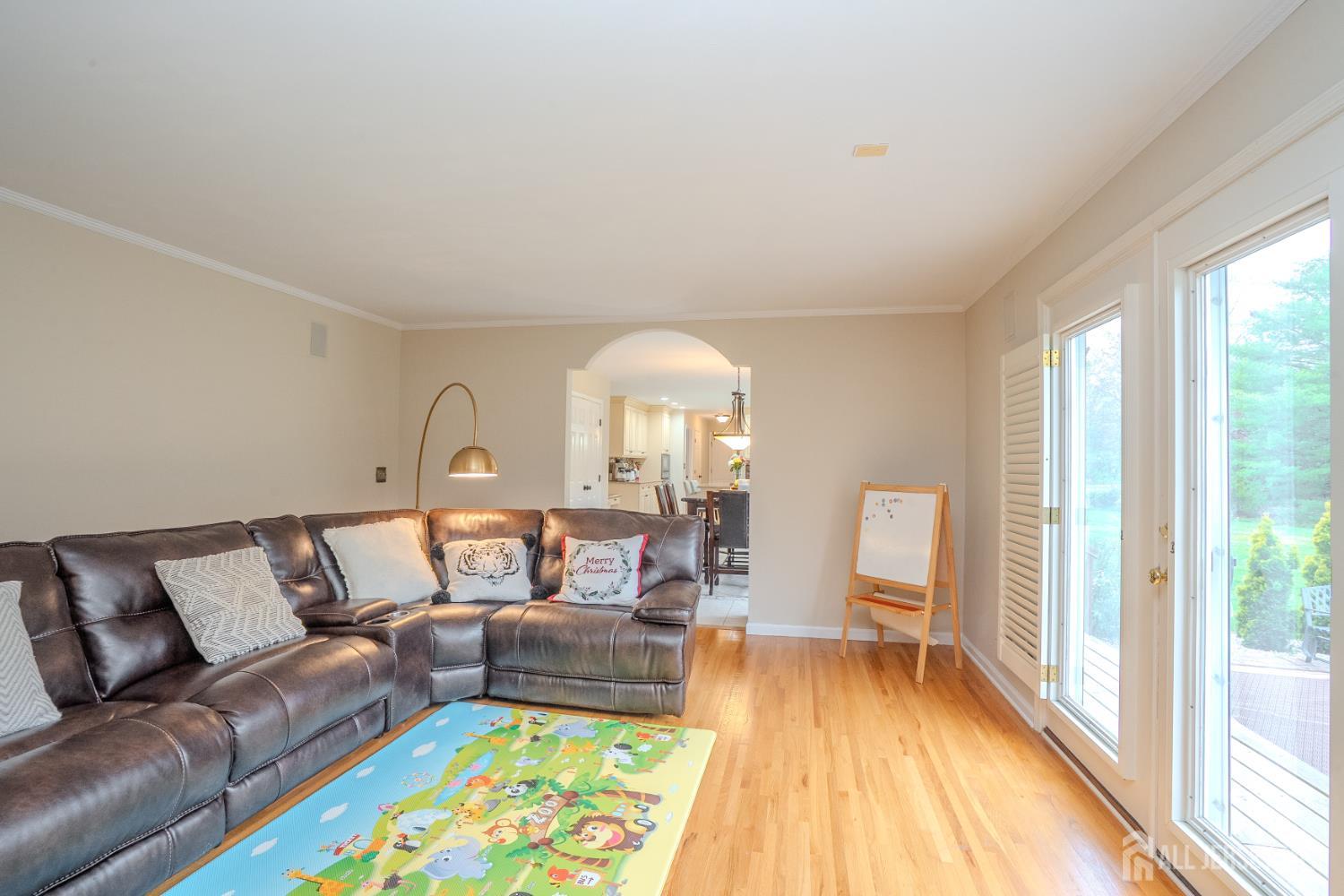 6 Bush Court West Windsor NJ 08550