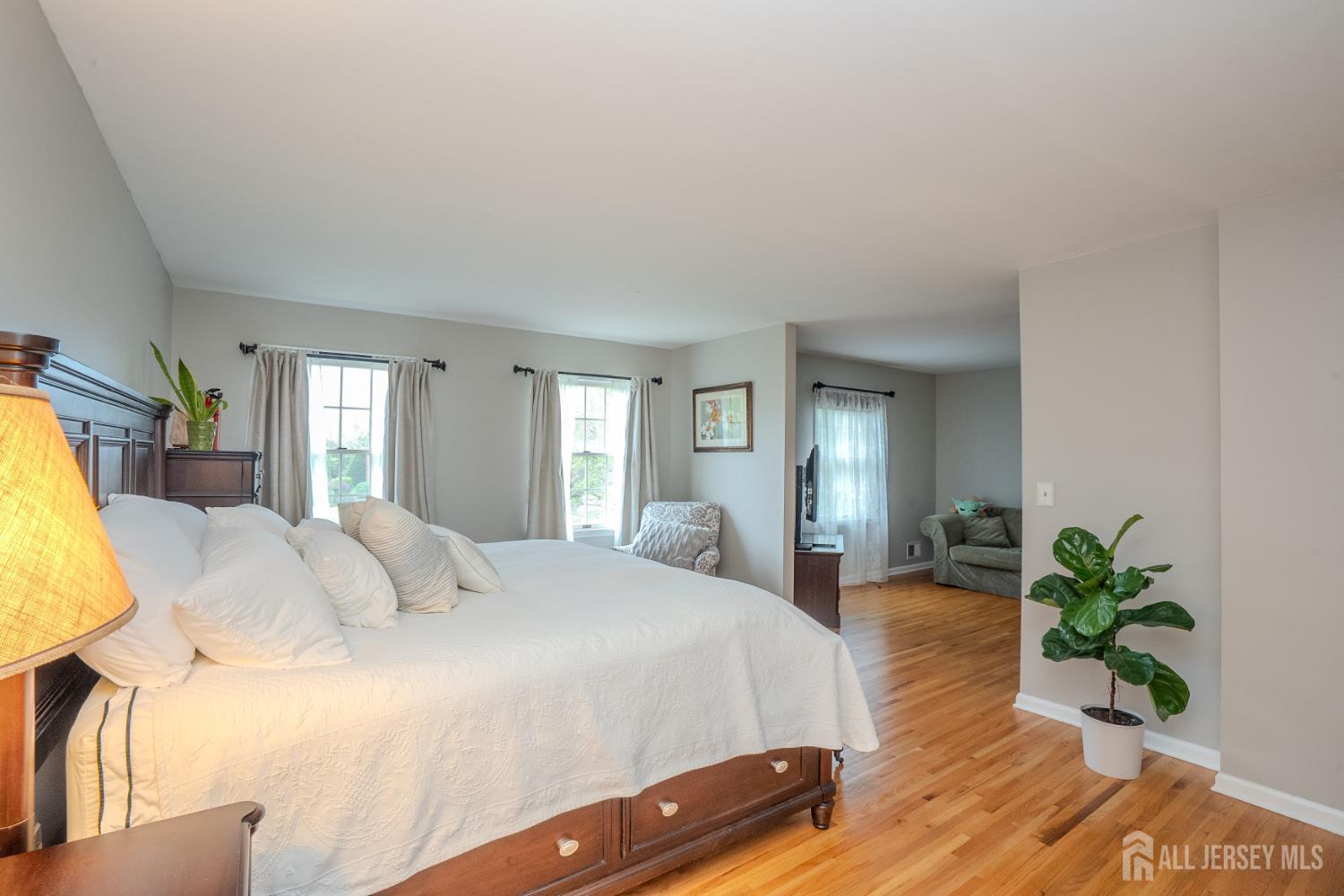6 Bush Court West Windsor NJ 08550