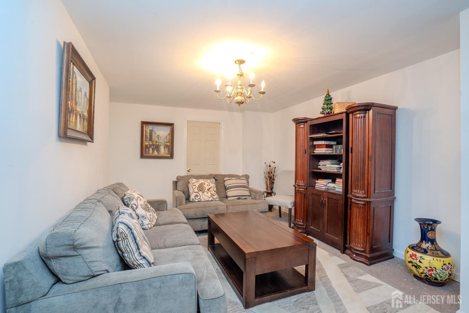 6 Bush Court West Windsor NJ 08550