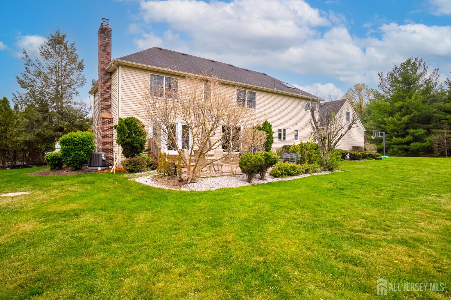 6 Bush Court West Windsor NJ 08550