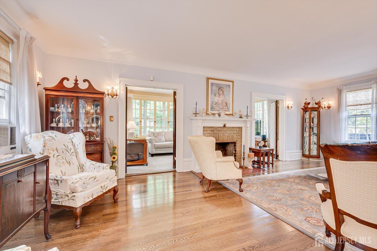 64 High Street Metuchen NJ 08840