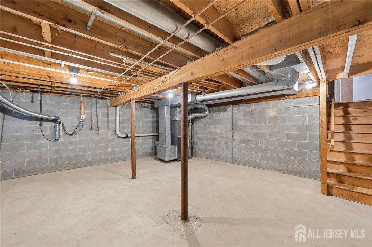 38 Deerfield Lane Jamesburg NJ 08831