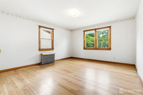 251 Gereghty Street Sayreville NJ 08879
