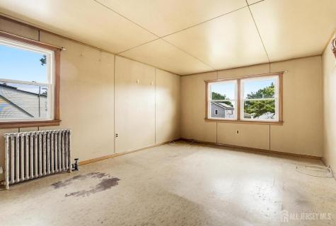 251 Gereghty Street Sayreville NJ 08879
