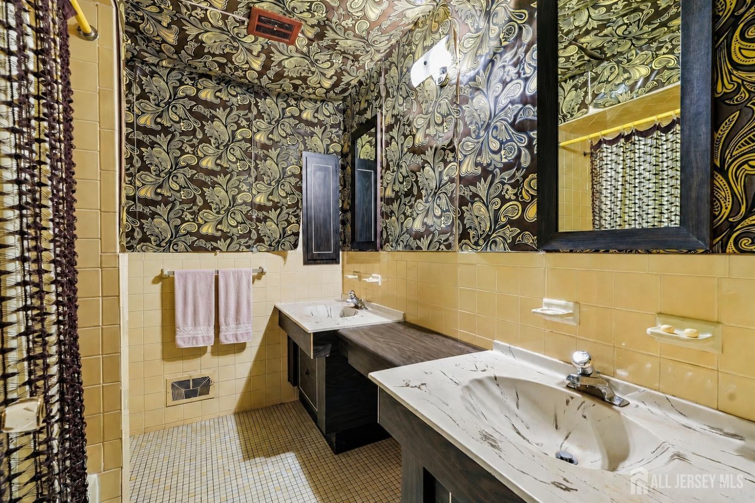 26 Devon Drive Piscataway NJ 08854