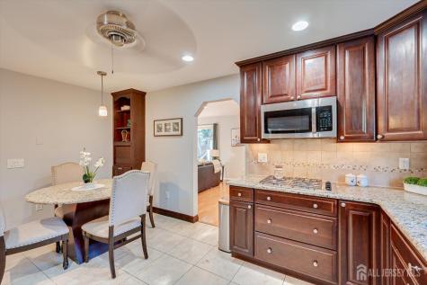 409 S 2nd Avenue S Highland Park NJ 08904