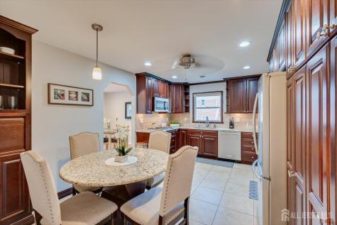 409 S 2nd Avenue S Highland Park NJ 08904