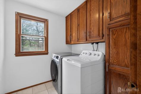 76 Telegraph Hill Road Holmdel NJ 07733