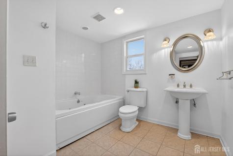 76 Telegraph Hill Road Holmdel NJ 07733