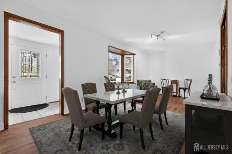 76 Telegraph Hill Road Holmdel NJ 07733