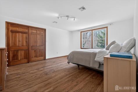 76 Telegraph Hill Road Holmdel NJ 07733
