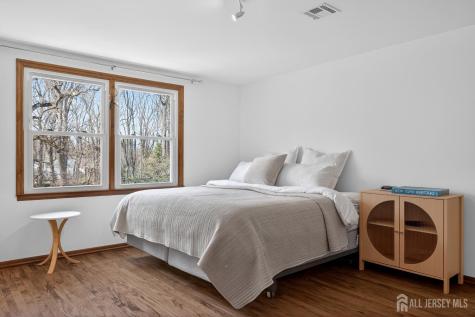 76 Telegraph Hill Road Holmdel NJ 07733