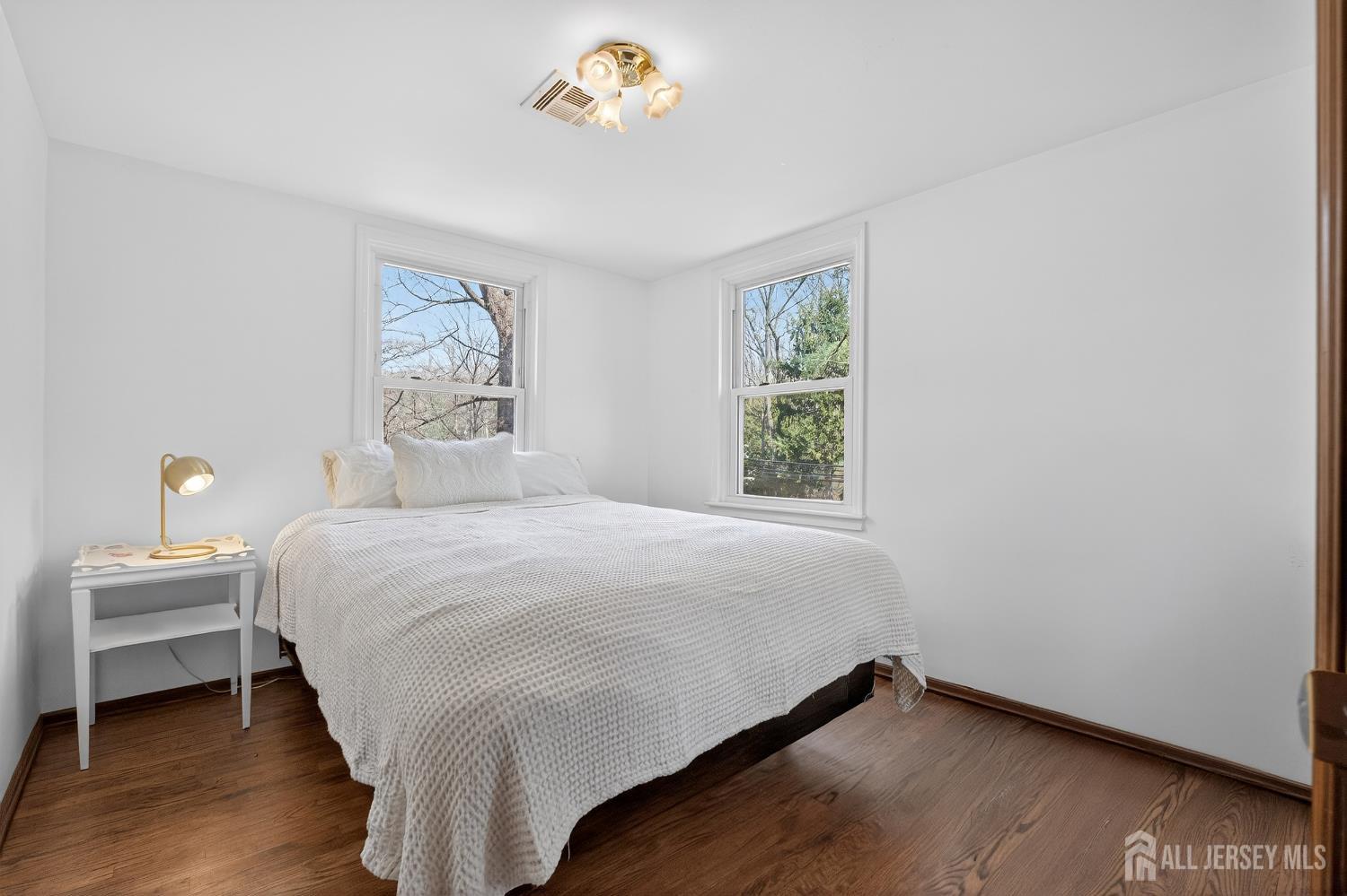 76 Telegraph Hill Road Holmdel NJ 07733