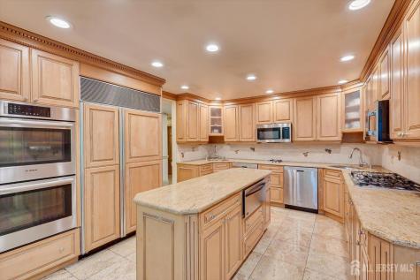 25 Marshall Drive Edison NJ 08817
