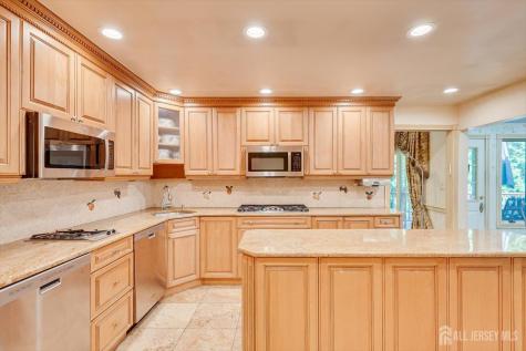 25 Marshall Drive Edison NJ 08817