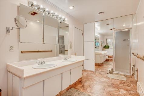 25 Marshall Drive Edison NJ 08817