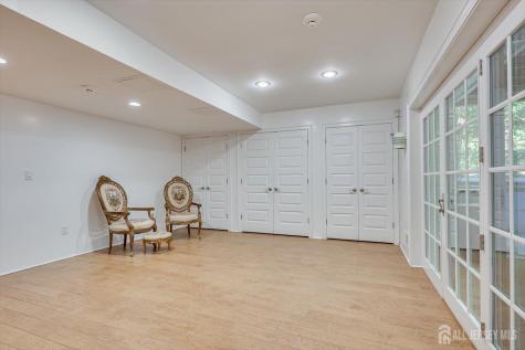 25 Marshall Drive Edison NJ 08817