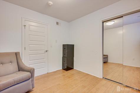 25 Marshall Drive Edison NJ 08817