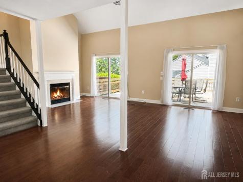 91 Delaware Lane Branchburg NJ 08876