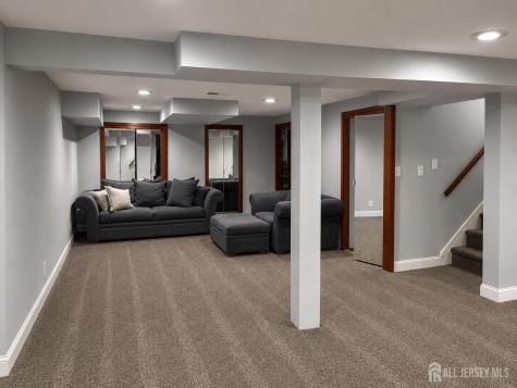 91 Delaware Lane Branchburg NJ 08876