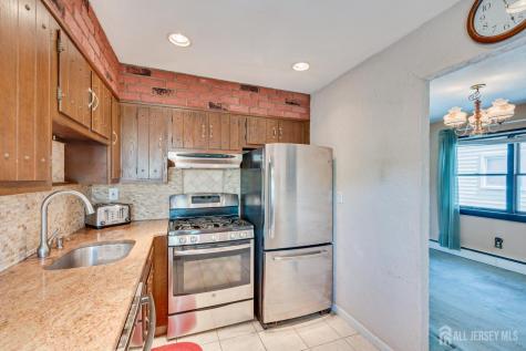 129 Bedford Avenue Iselin NJ 08830