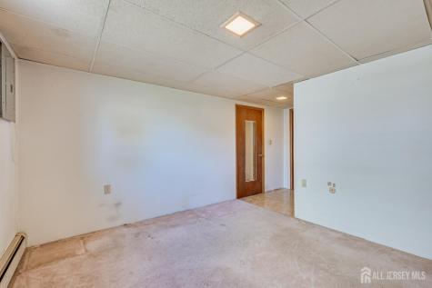 129 Bedford Avenue Iselin NJ 08830