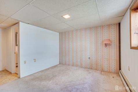129 Bedford Avenue Iselin NJ 08830