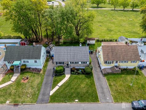 129 Bedford Avenue Iselin NJ 08830