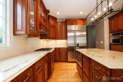17 Spring Lake Drive Chester Twp NJ 07931