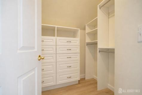 17 Spring Lake Drive Chester Twp NJ 07931