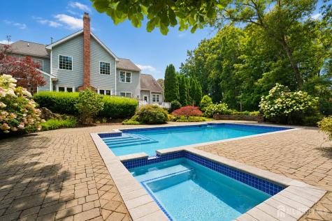 17 Spring Lake Drive Chester Twp NJ 07931