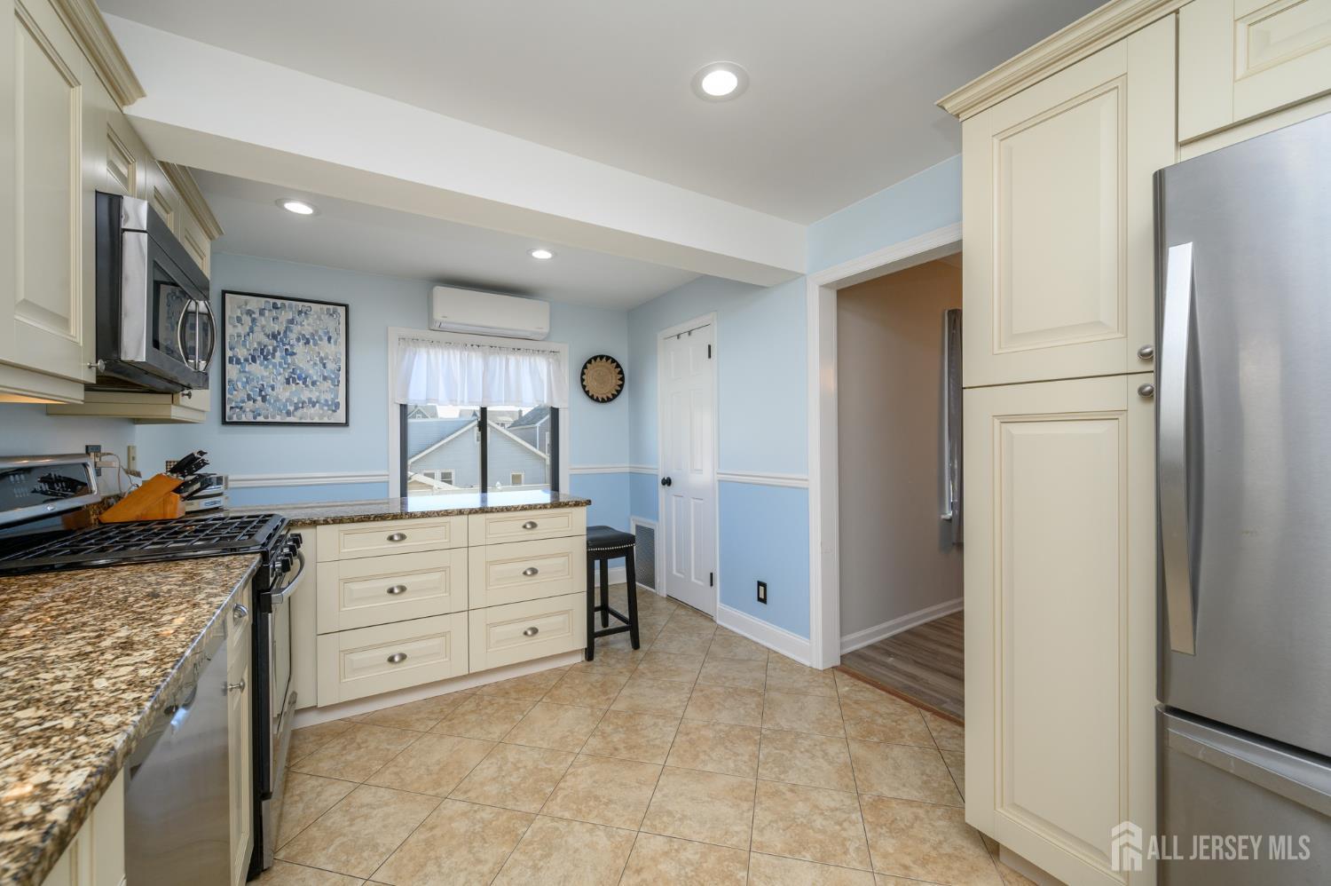 256 Dewitt Avenue Belleville NJ 07109