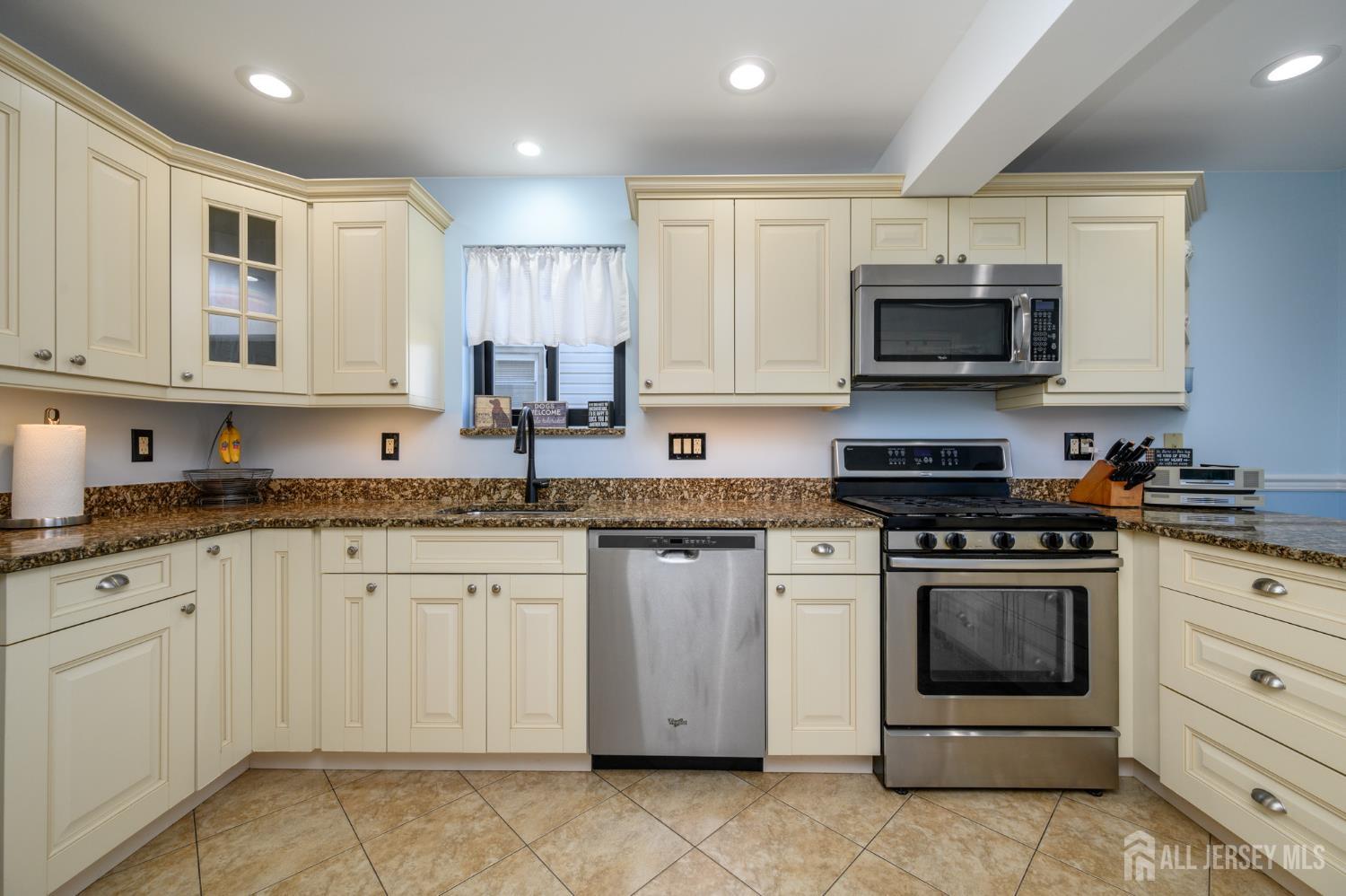 256 Dewitt Avenue Belleville NJ 07109