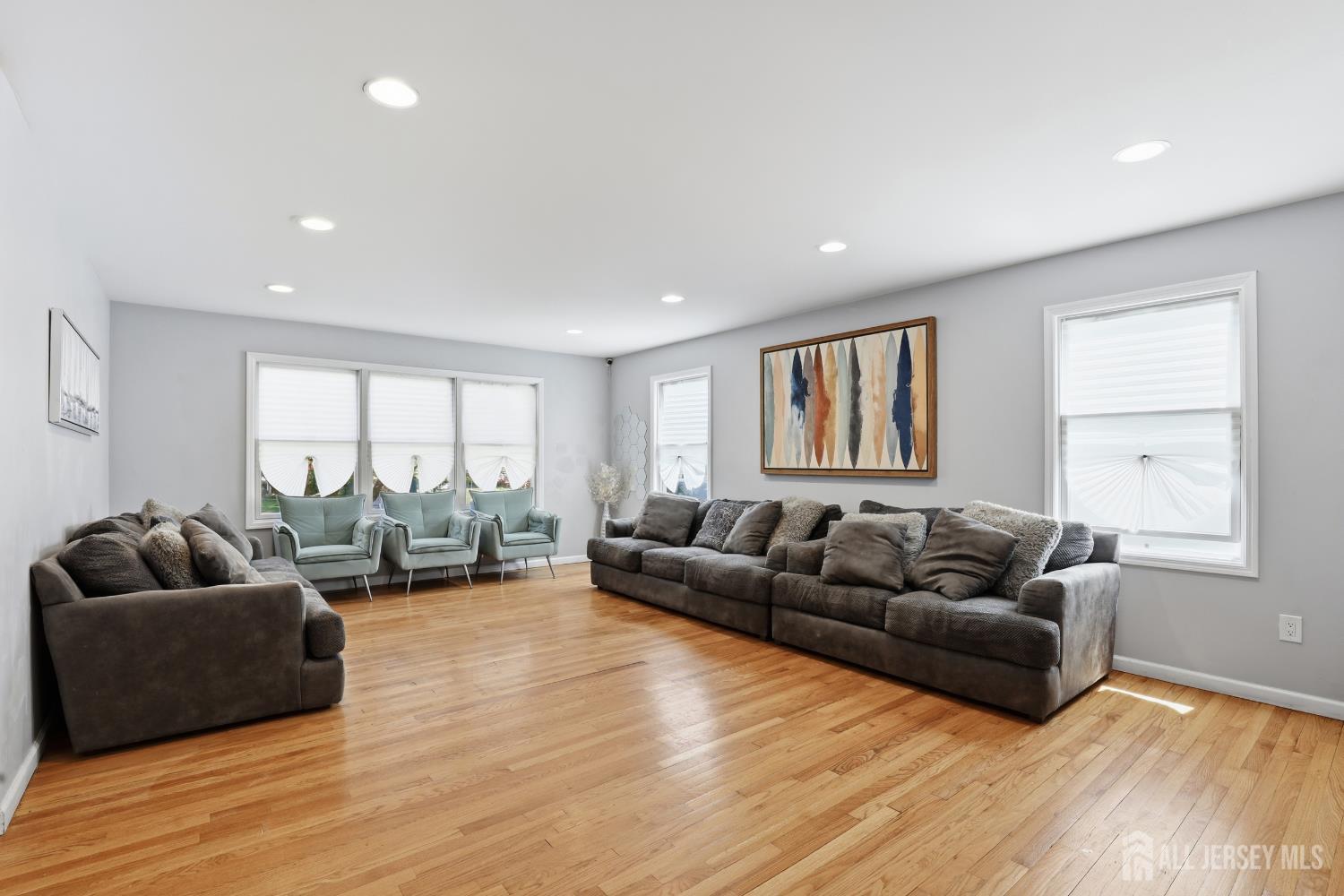 24 Campbell Avenue Edison NJ 08817