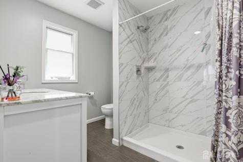 24 Campbell Avenue Edison NJ 08817