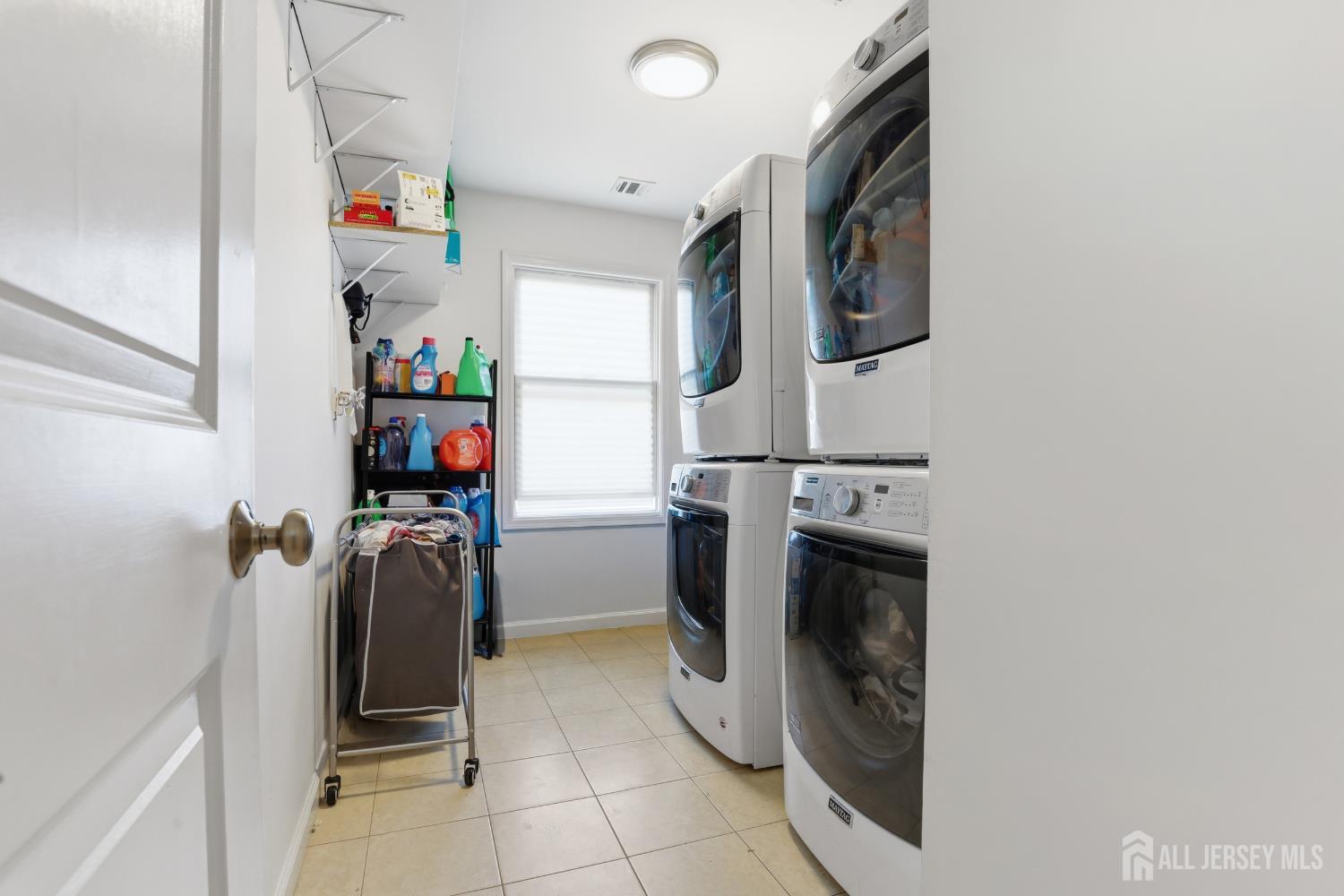 24 Campbell Avenue Edison NJ 08817