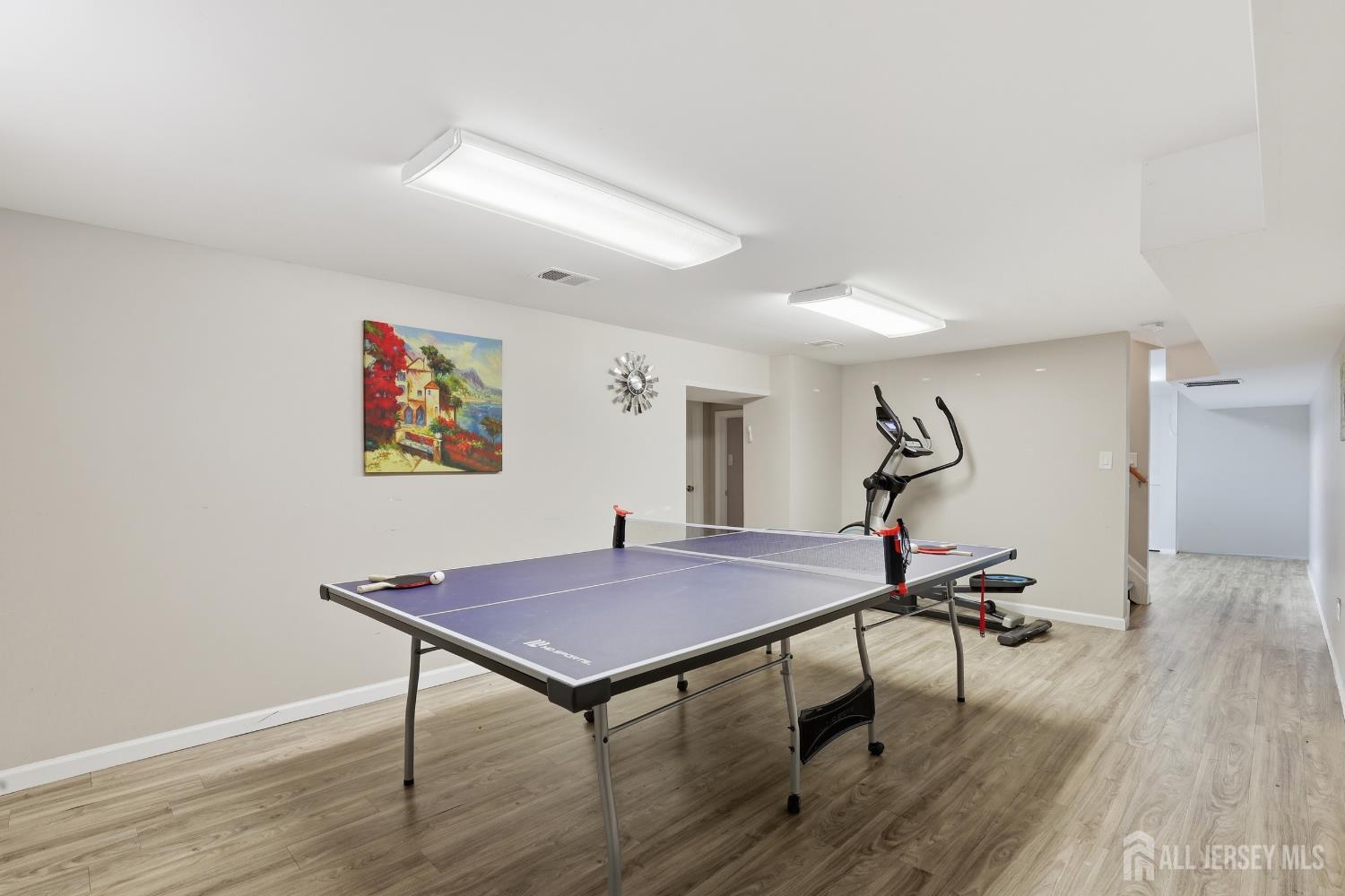 24 Campbell Avenue Edison NJ 08817