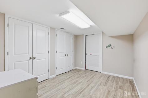 24 Campbell Avenue Edison NJ 08817