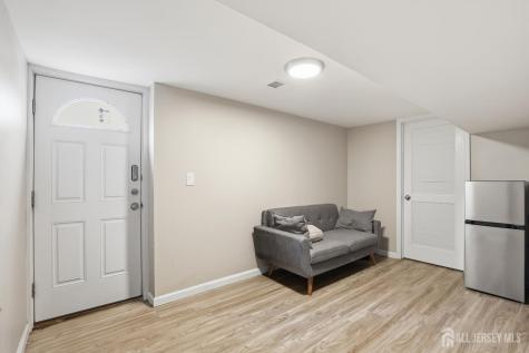 24 Campbell Avenue Edison NJ 08817