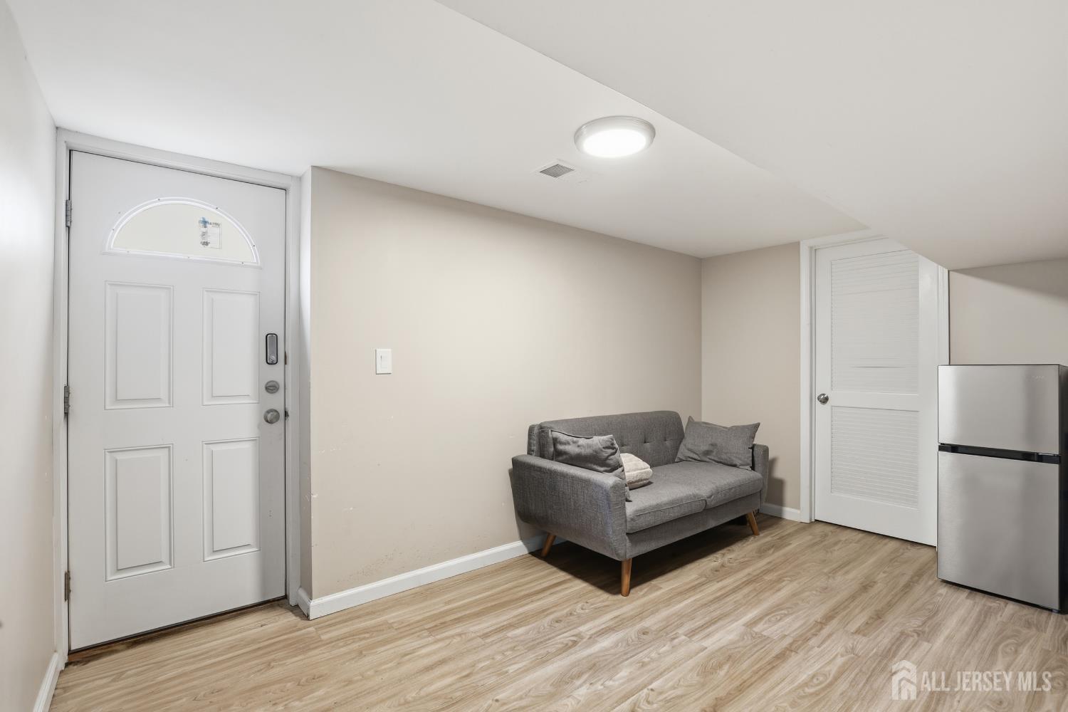24 Campbell Avenue Edison NJ 08817