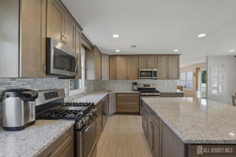 24 Campbell Avenue Edison NJ 08817