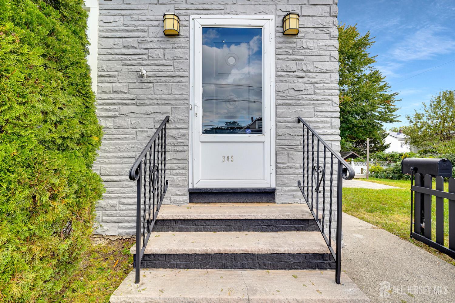 345 Broughton Avenue Bloomfield NJ 07003